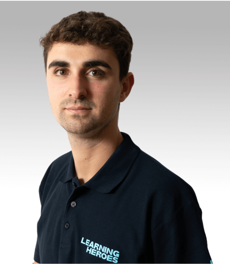 Retrato de Arnau Ramió, director académico de Learning Heroes y responsable del programa IA Heroes PRO