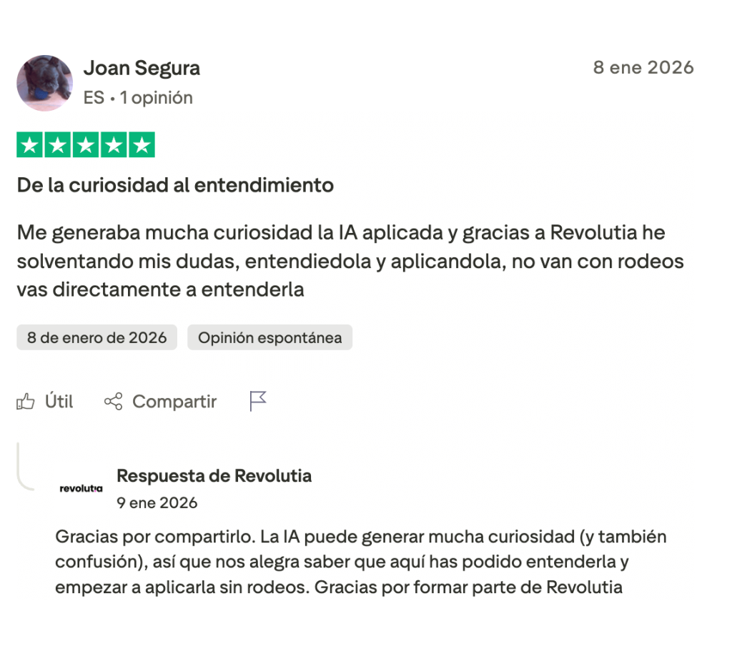 Opinión de alumno sobre Revolutia en captura de pantalla con puntuación y texto.
