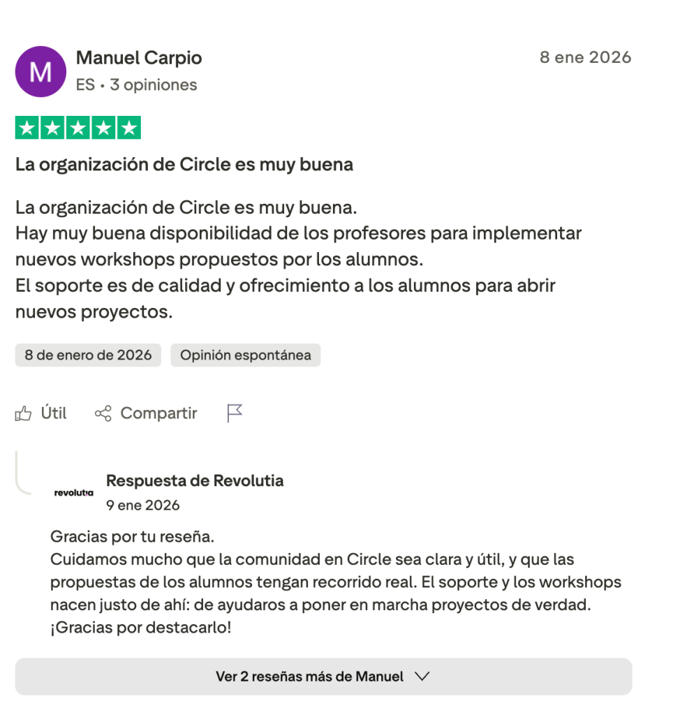Captura de pantalla de una opinión de alumno sobre Revolutia.